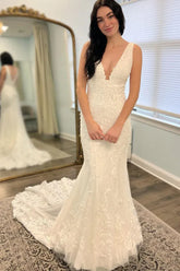 Long Mermaid Lace Wedding Beach Dress V Neck Sleeveless