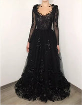 Vintage Black Long Sleeves Wedding Dress Lace A-Line Bridal Gowns