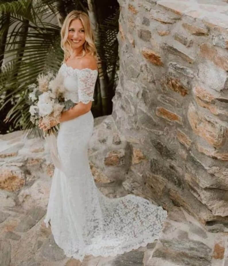 Vestido de novia de encaje de playa de piezas con hombros