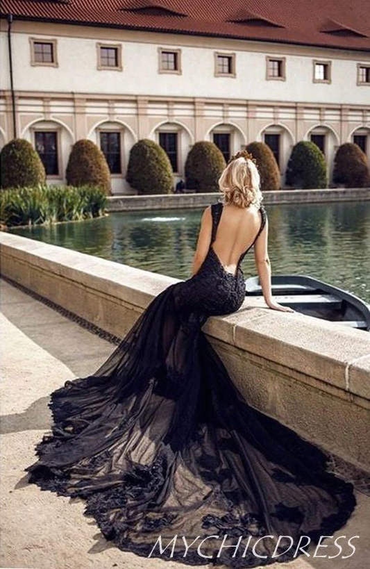 Are Black Wedding Dresses Trending? 