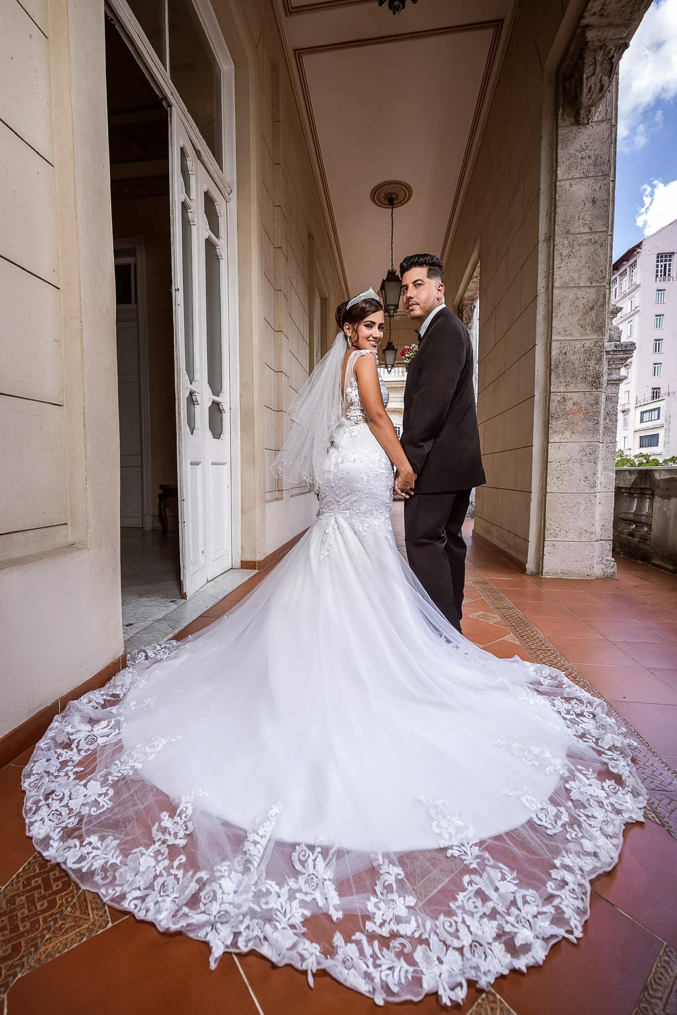 Top 7 Perfect wedding dresses for a forest ceremony