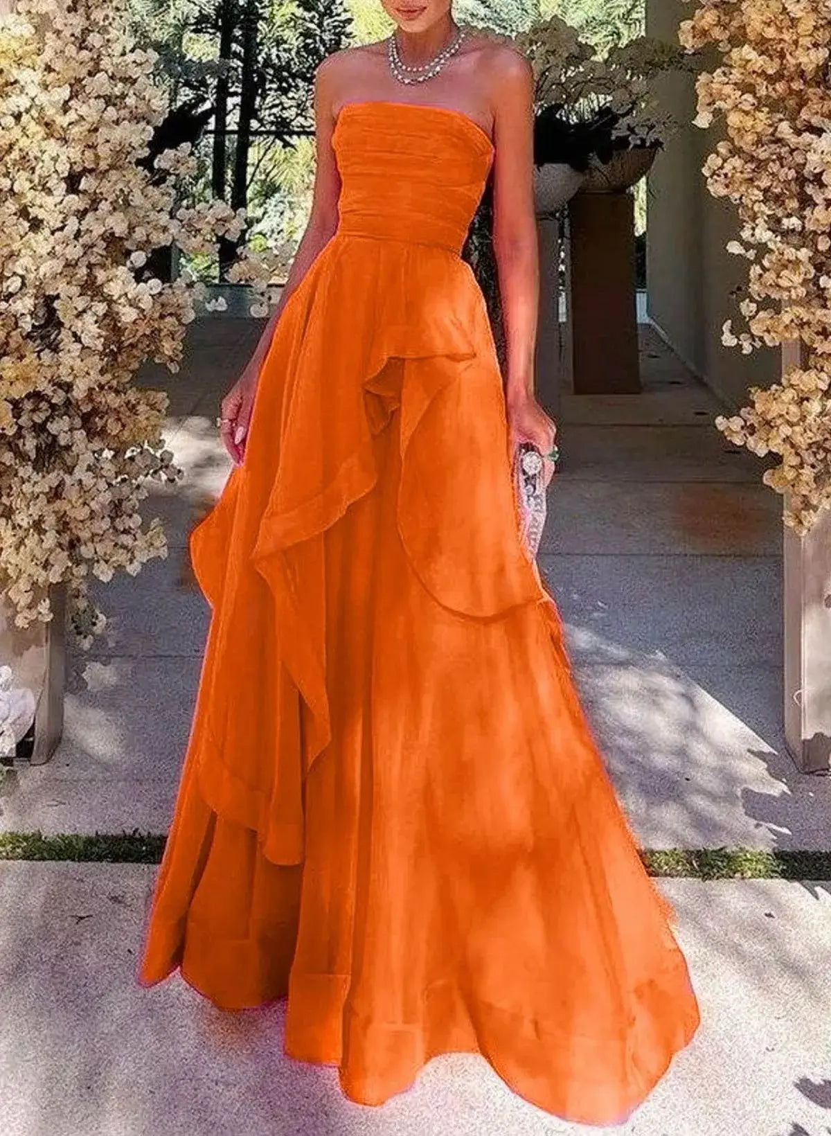 Best Prom Dress Silhouettes for Petite Girls