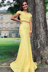 Vestido de fiesta de encaje amarillo de 2 piezas Vestido formal de sirena con hombros descubiertos