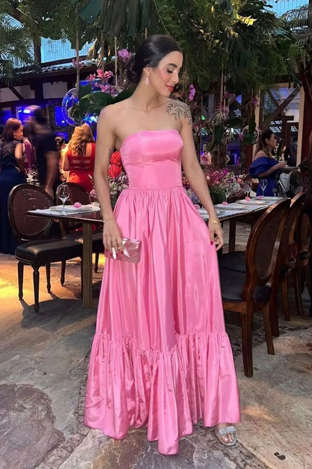 Vestido formal fruncido de corte A, color rosa, sin tirantes, largo, para fiesta, con abertura