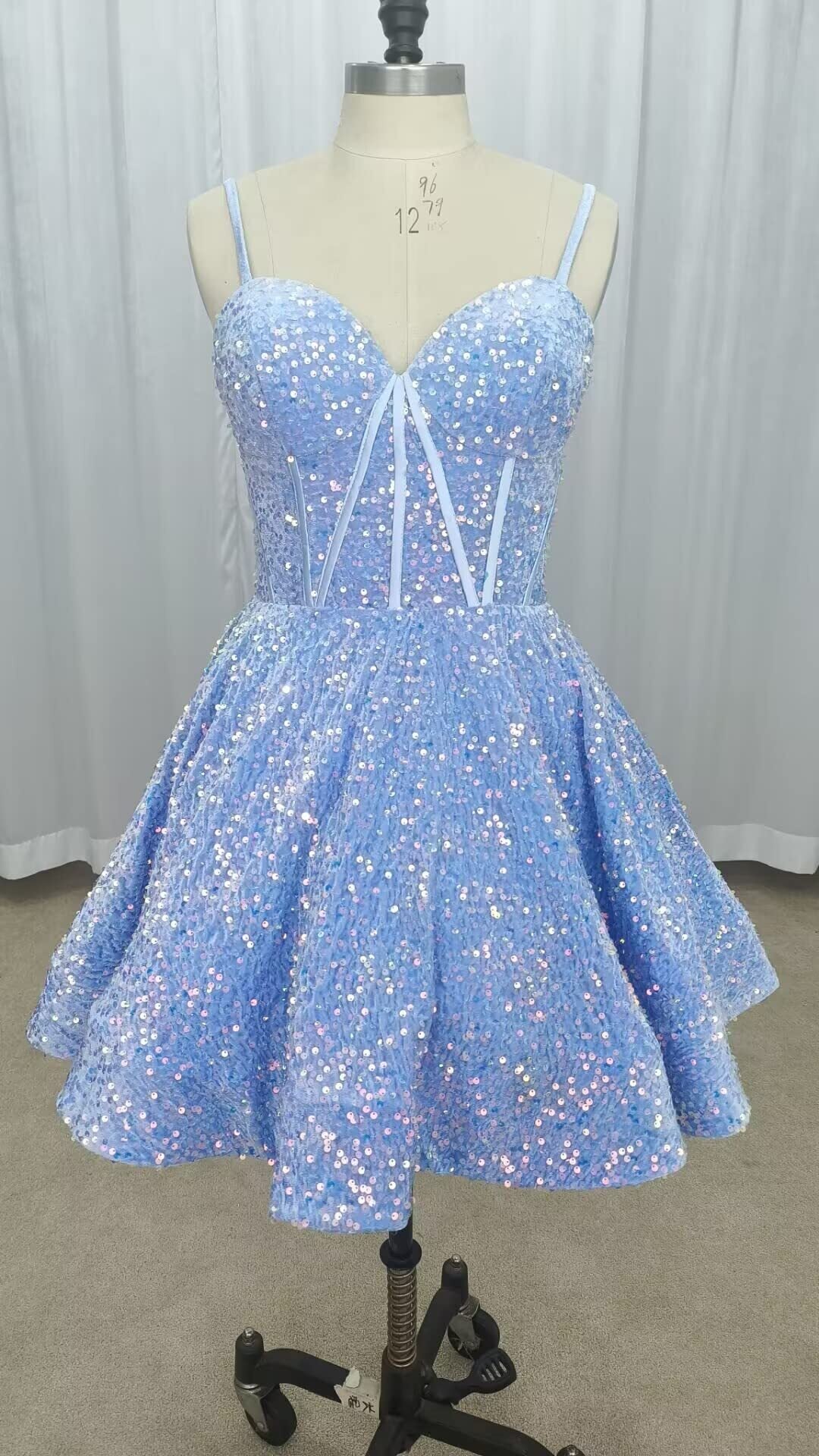 A-line Short Blue Sequin Homecoming Dress Sweetheart - MyChicDress