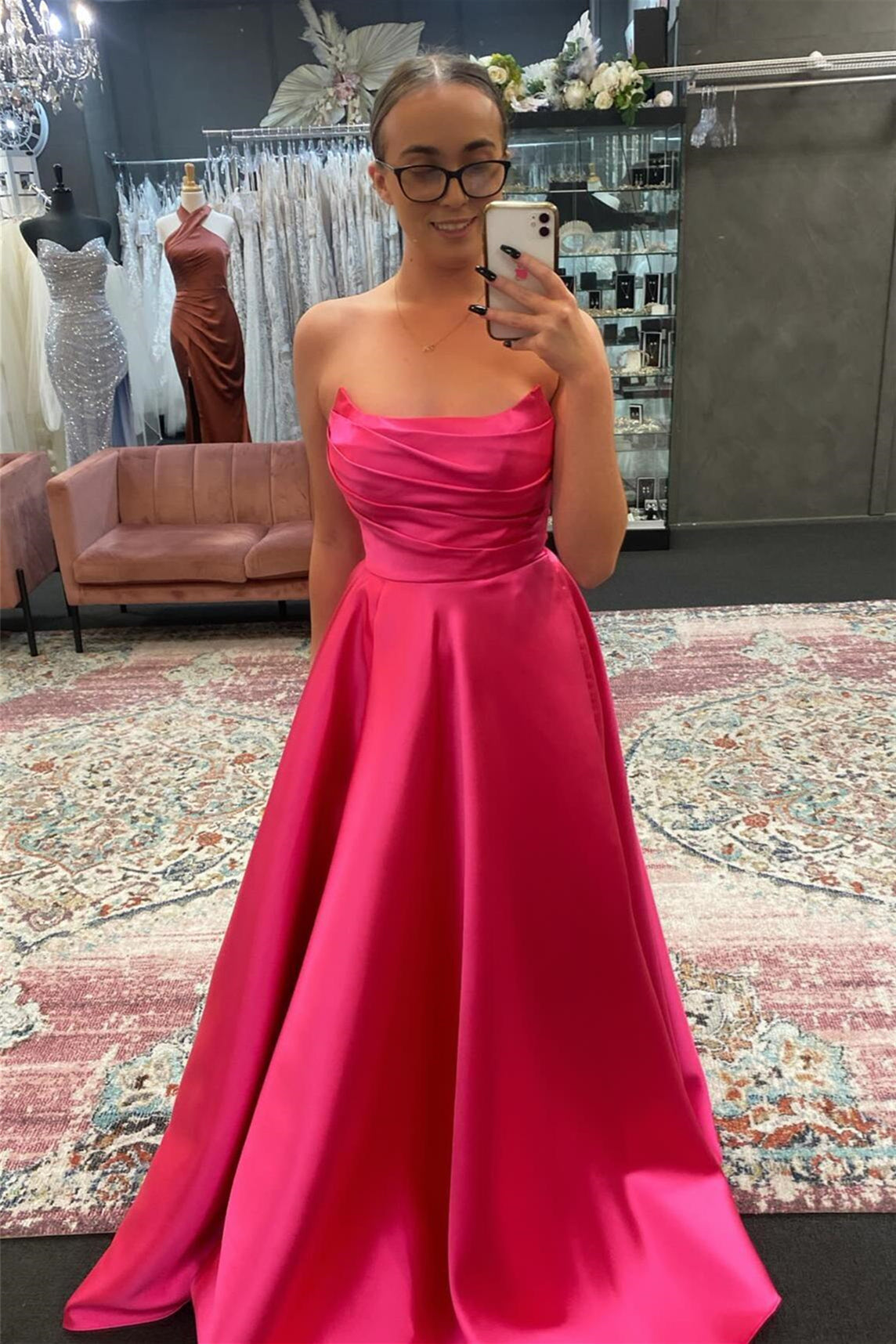 Vestido de novia de satén largo sin tirantes, corte A, color verde salvia