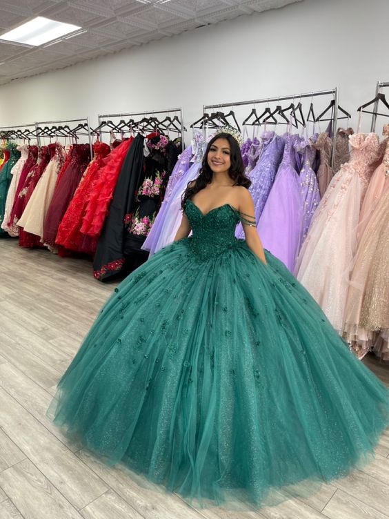 Ball Gown Beaded Green 2025 Vintage Quinceanera Dress Graduation Dresses