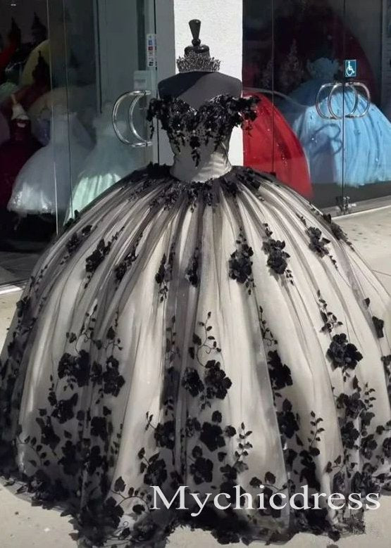 Vintage Black Quicneanera Dress with flowers 3D Puffy Sweet 16 Party Dress - MyChicDress