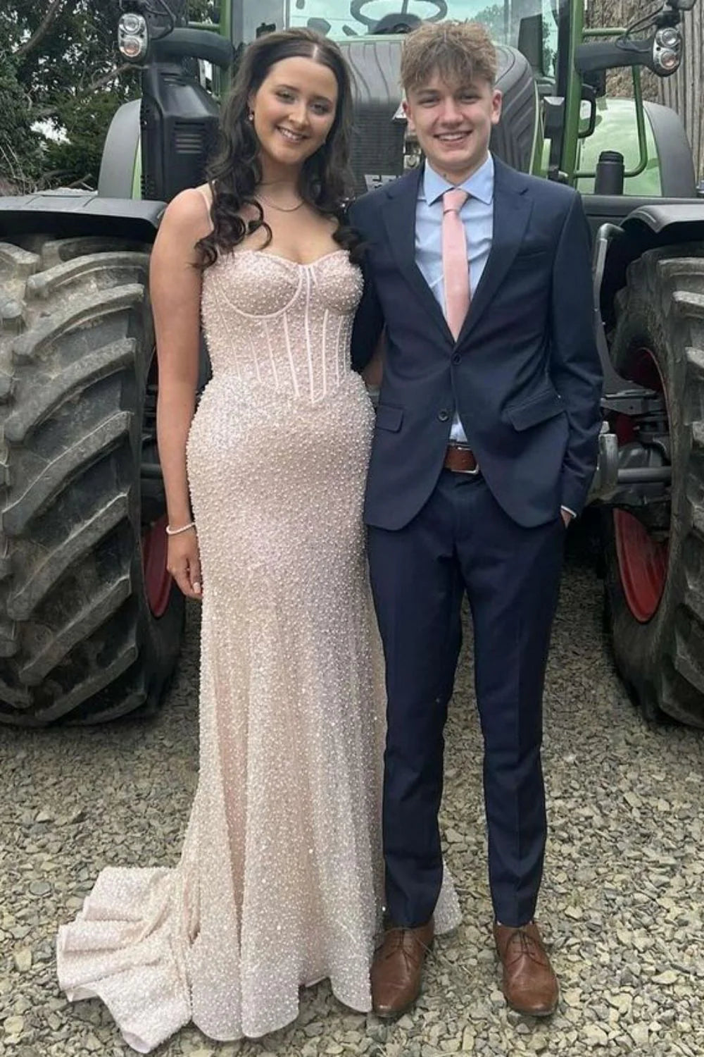 Vestido de fiesta formal de sirena con tirantes finos y largo en azul brillante