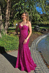 Vestido de fiesta formal de sirena con tirantes finos y largo en azul brillante