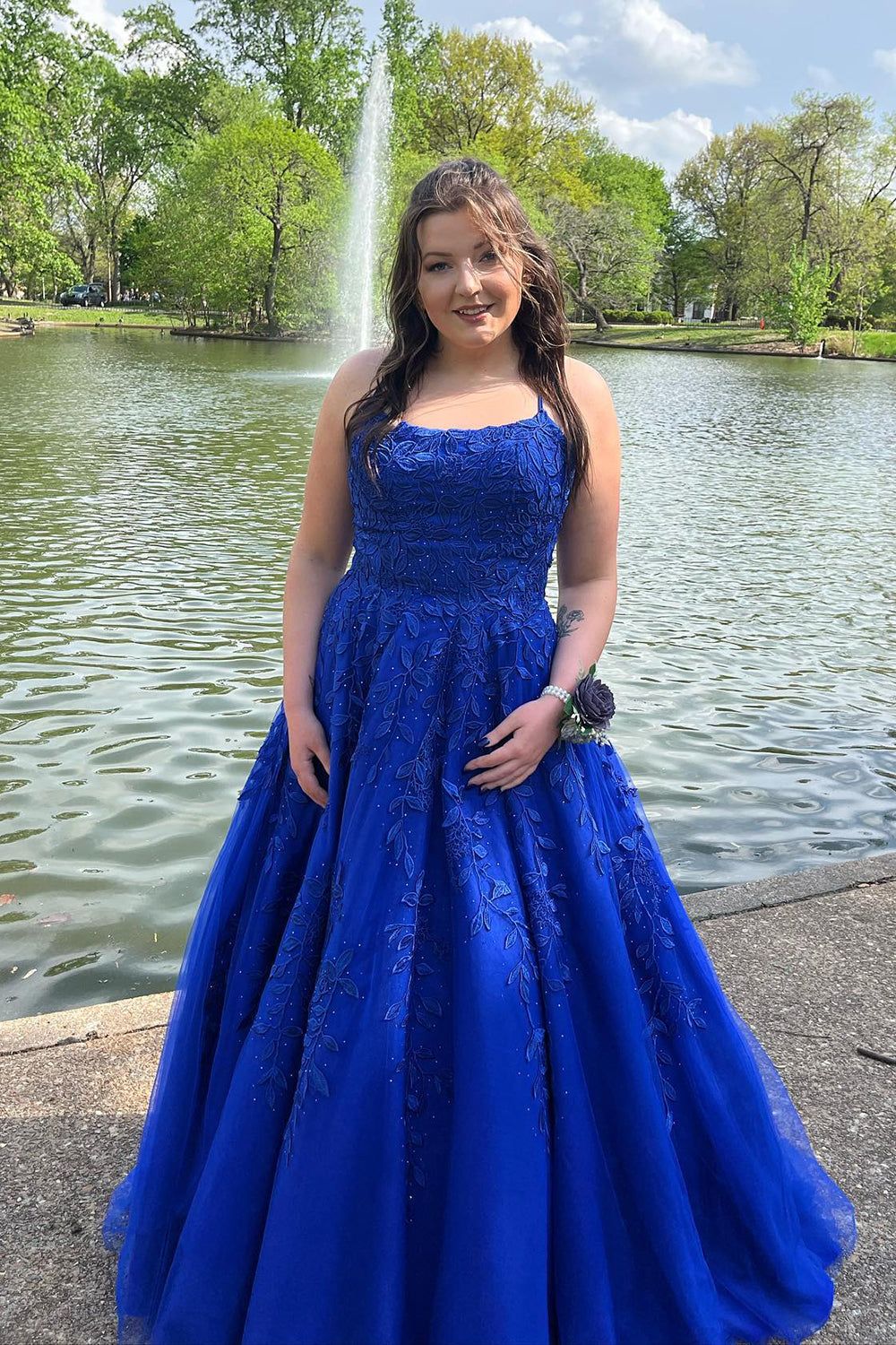 Hot 2025 Royal Blue Lace Applique Prom Dresses A Line Long UK Evening Gown