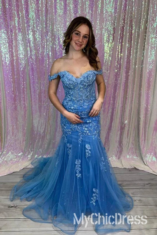 Vestidos de fiesta de encaje azul con hombros descubiertos y apliques de sirena en tul