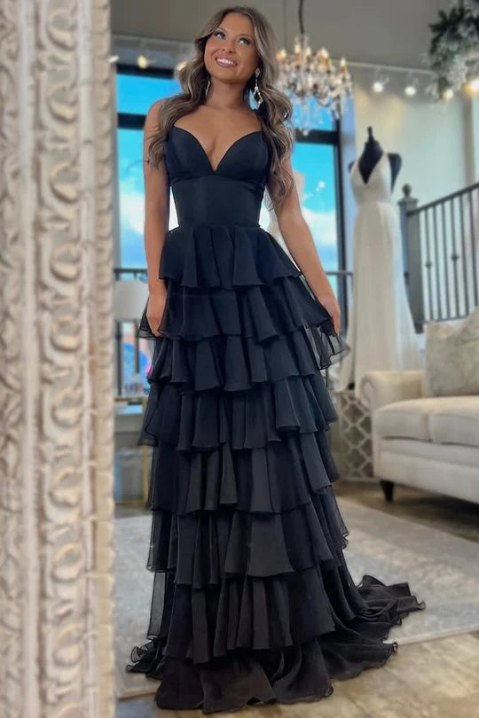 Vestidos de fiesta con escote en V, de gasa rosa intenso y escalonados 2025