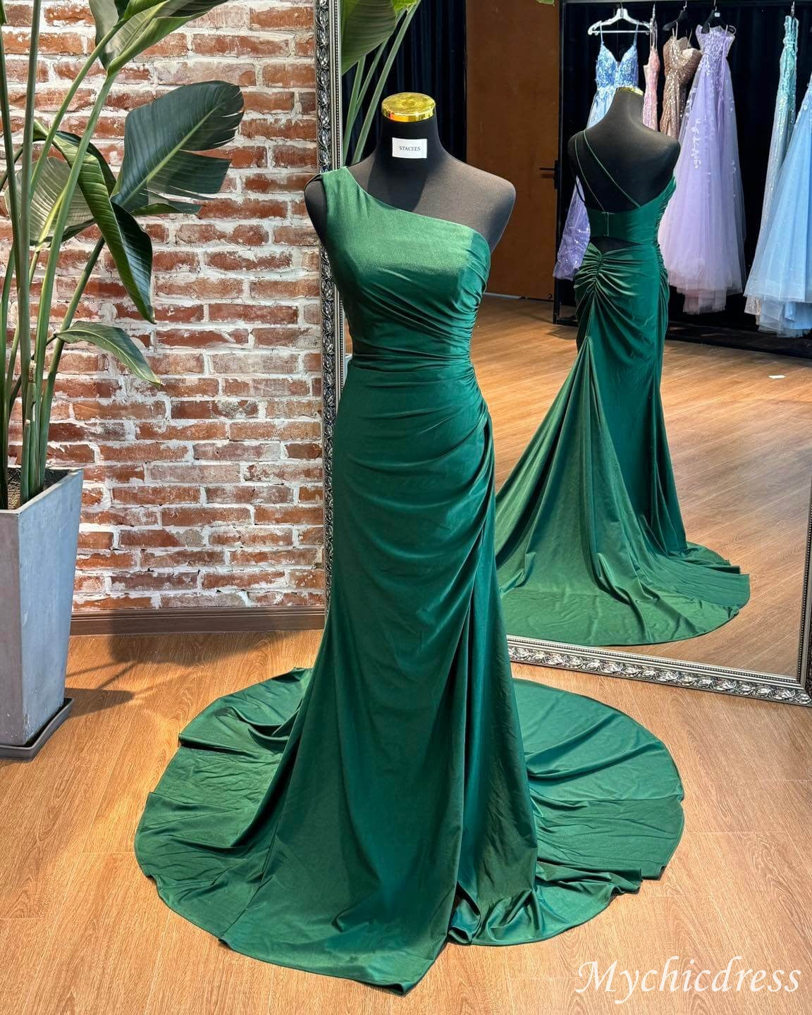 Simple Green Satin Wedding Guest Dresses One Shoulder Mermaid Formal Dress - MyChicDress