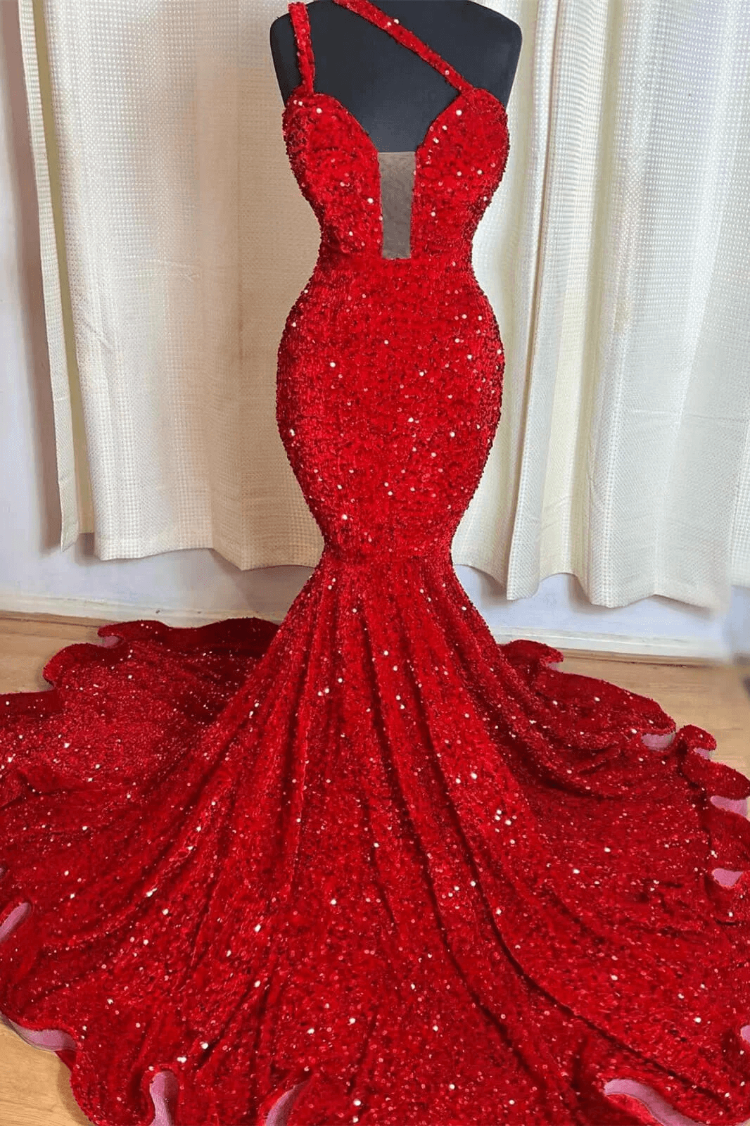 Sweetheart Sleeveless Sequins Red Mermaid Prom Dresses - MyChicDress