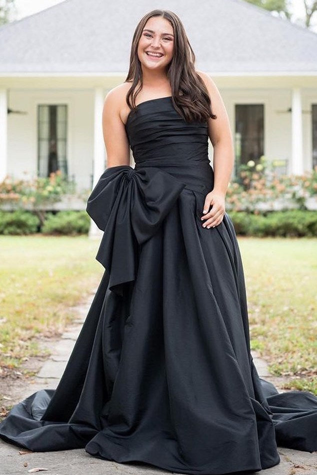 A Line Strapless black Prom Dress 2025 Ruched with Bowknot