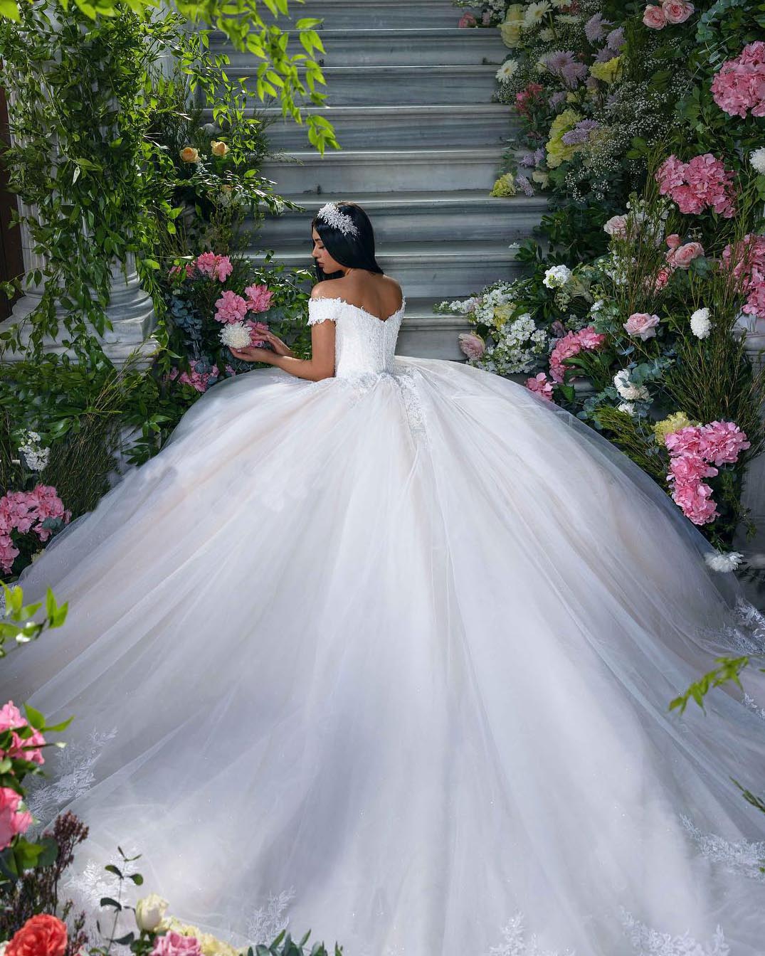 Ball Gown Lace Wedding Dress Tulle V-Neck Bridal Gown Cap Sleeves Mychicdress