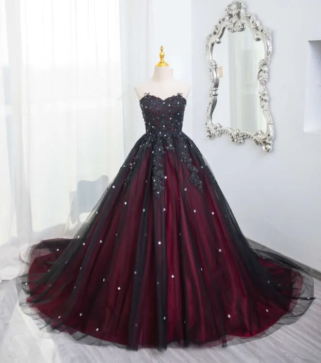 Black Red Wedding Dress with Cape for Brides Lace Appliques Beaded