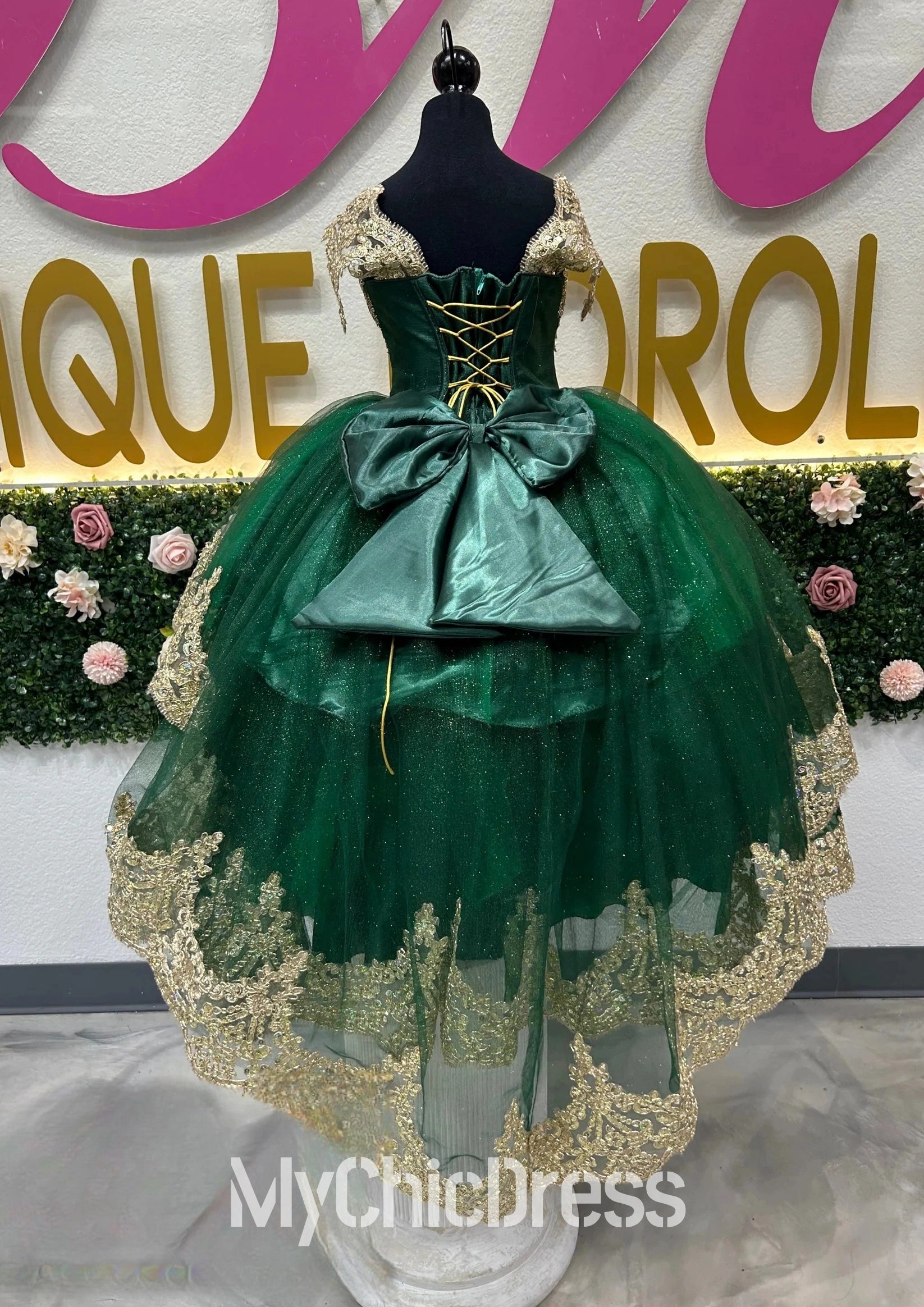 Cute Emerald Green Mini Quinceanera Dresses Gold Lace off the Shoulder with Bow Mychicdress