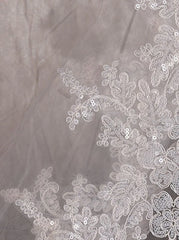 Elegant Lace Tulle Wedding Veil One Tier