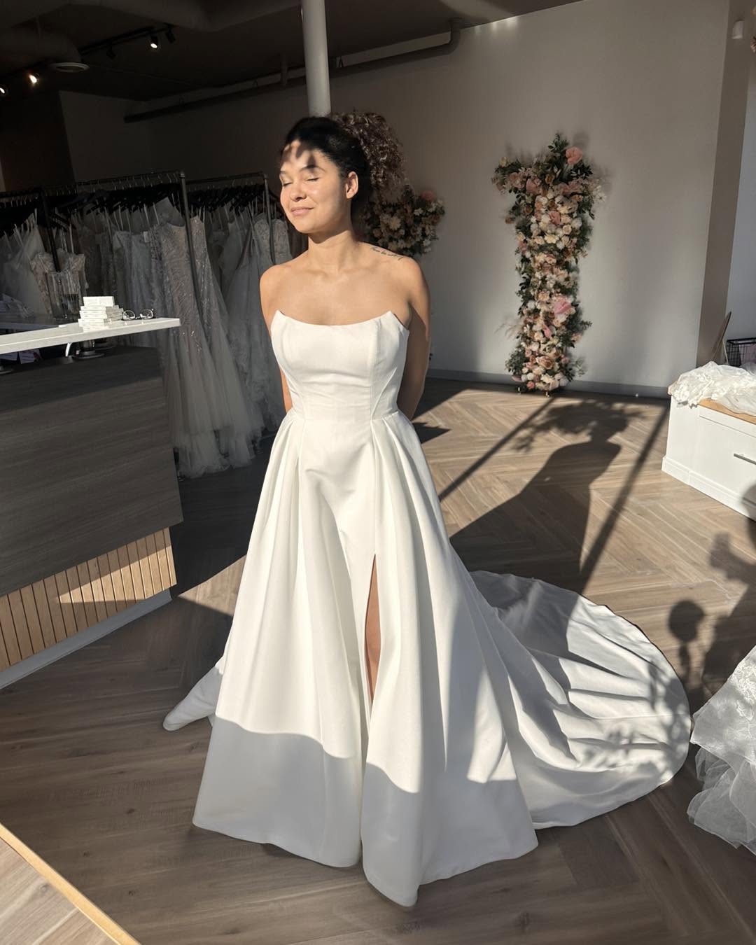 White Minimalist Wedding Dress Satin Strapless Bridal Wear Slit