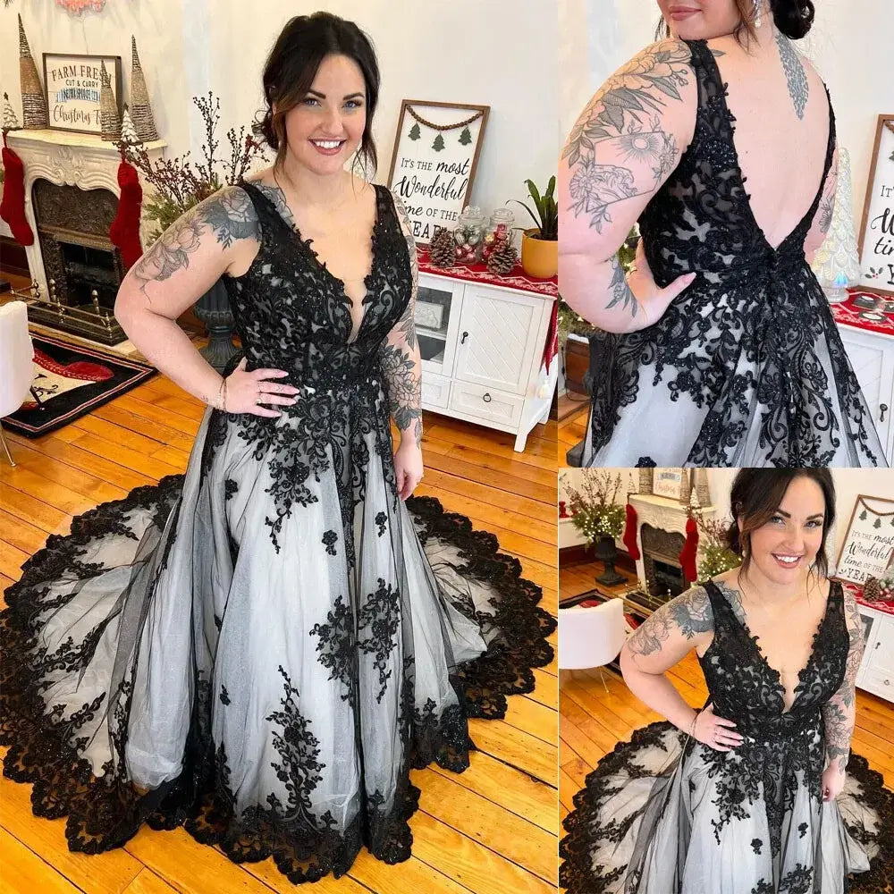 Gothic A Line Black White Wedding Dresses Lace V Neck Sleeveless