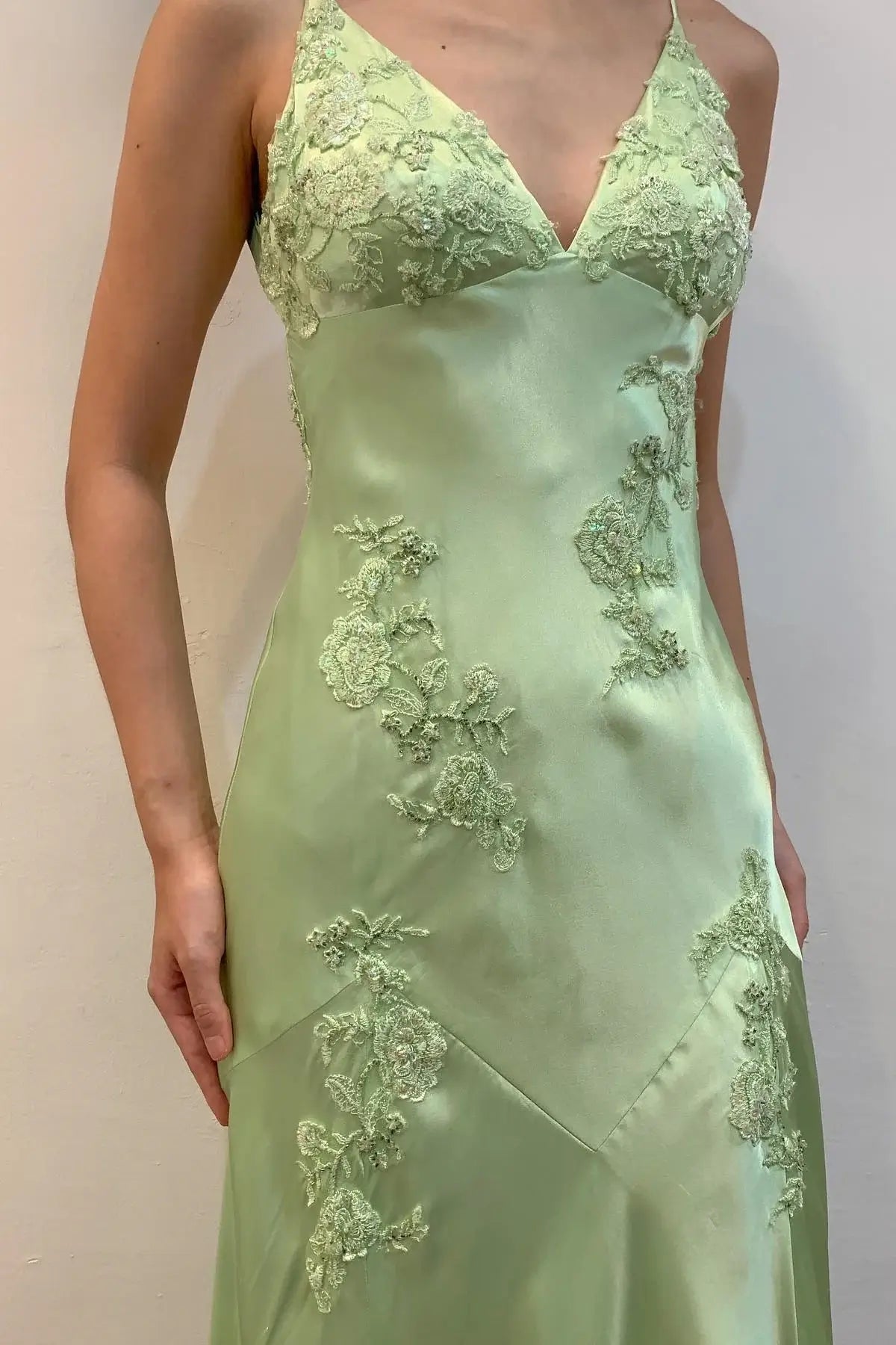 Long Lime Green Wedding Guest Dress Appliques Satin Party Dress