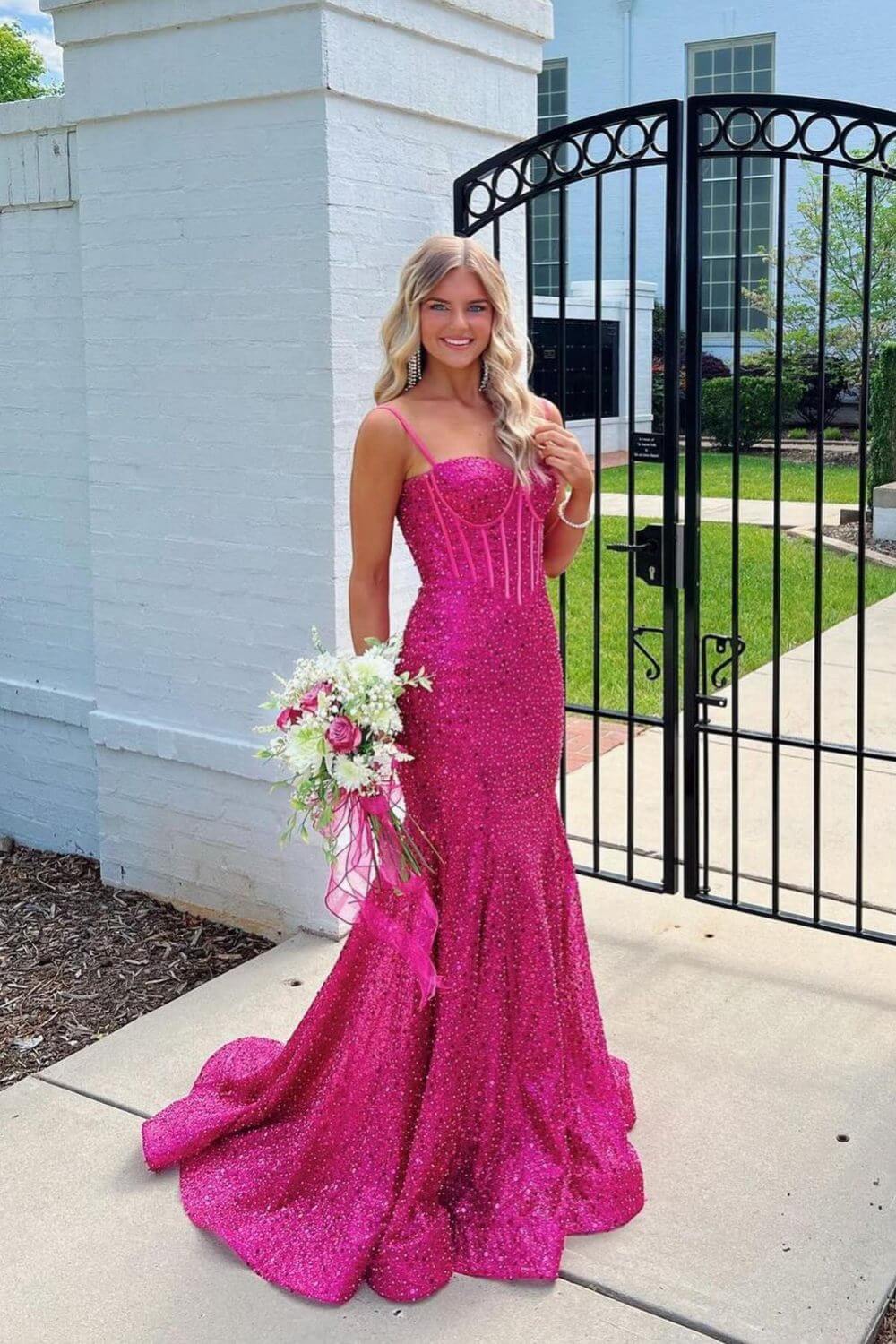 Vestidos de fiesta largos en azul cielo claro con lentejuelas y escote corazón de sirena