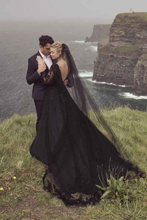Long Sleeves Black Wedding Dress Lace A-line V-neck Backless