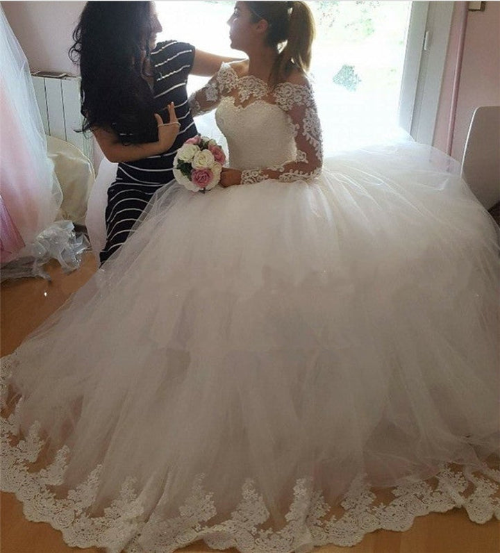 Long Sleeves Vintage UK Wedding Dress Lace Appliques Tulle Mychicdress
