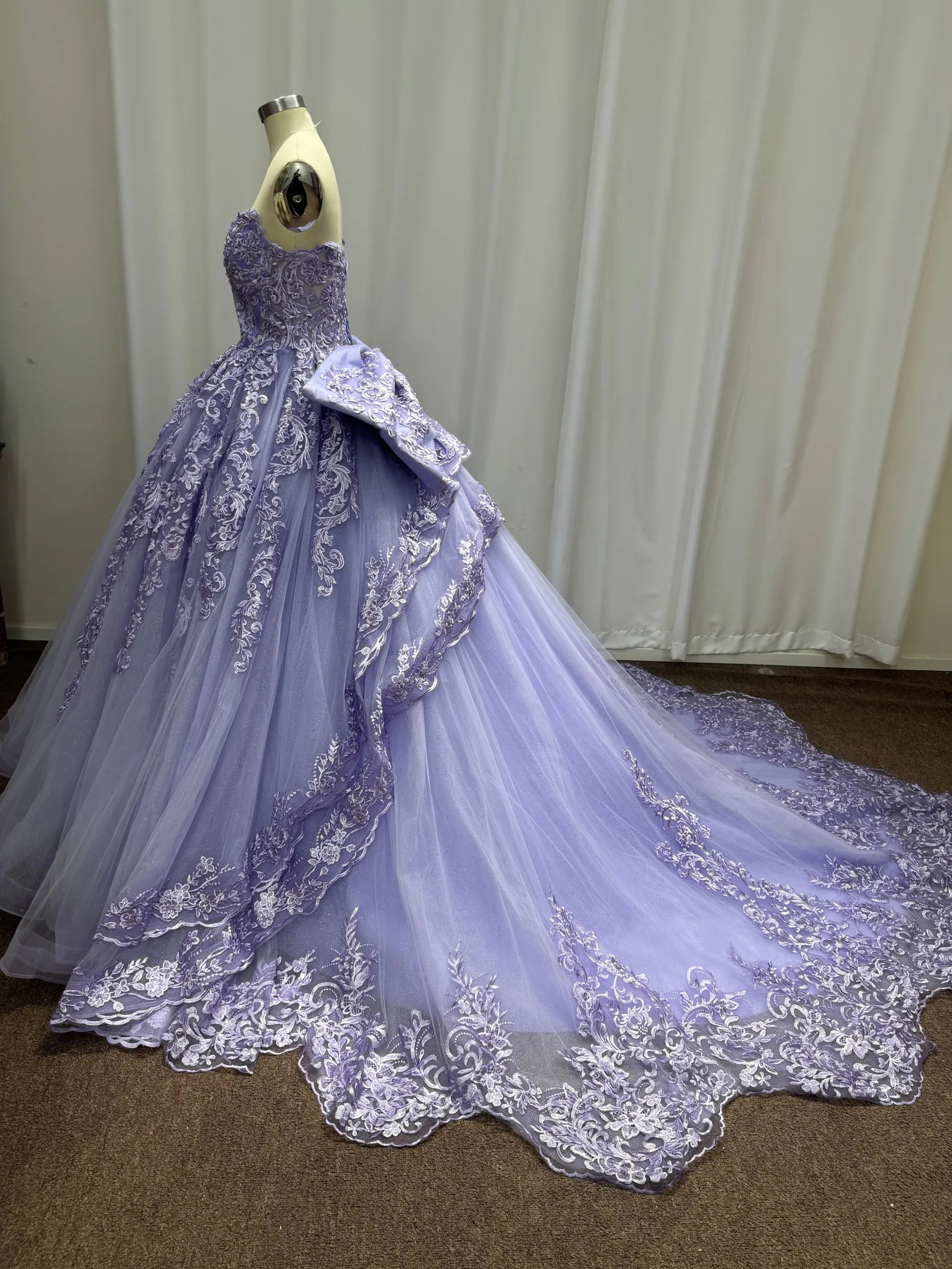 New Design Strapless Ball Gown Lavender Quinceanera Dresses with Bow
