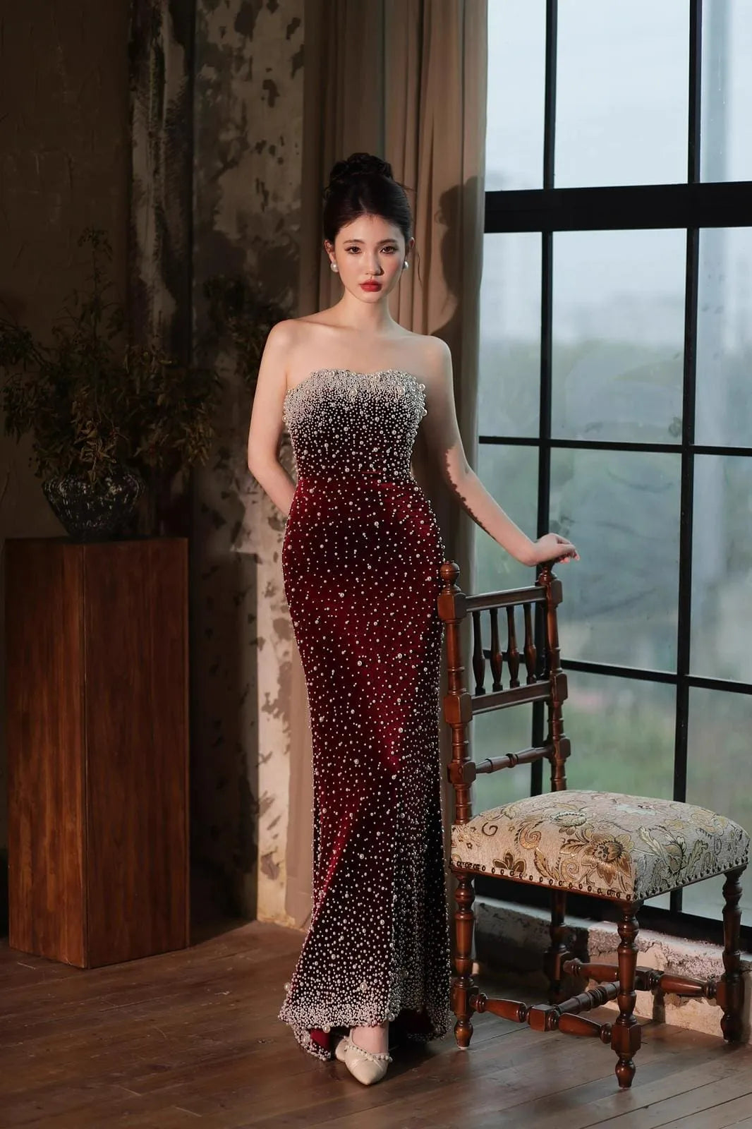 Shiny Luxury Strapless Burgundy Evening Dress Pearls Sleeveless Mychicdress