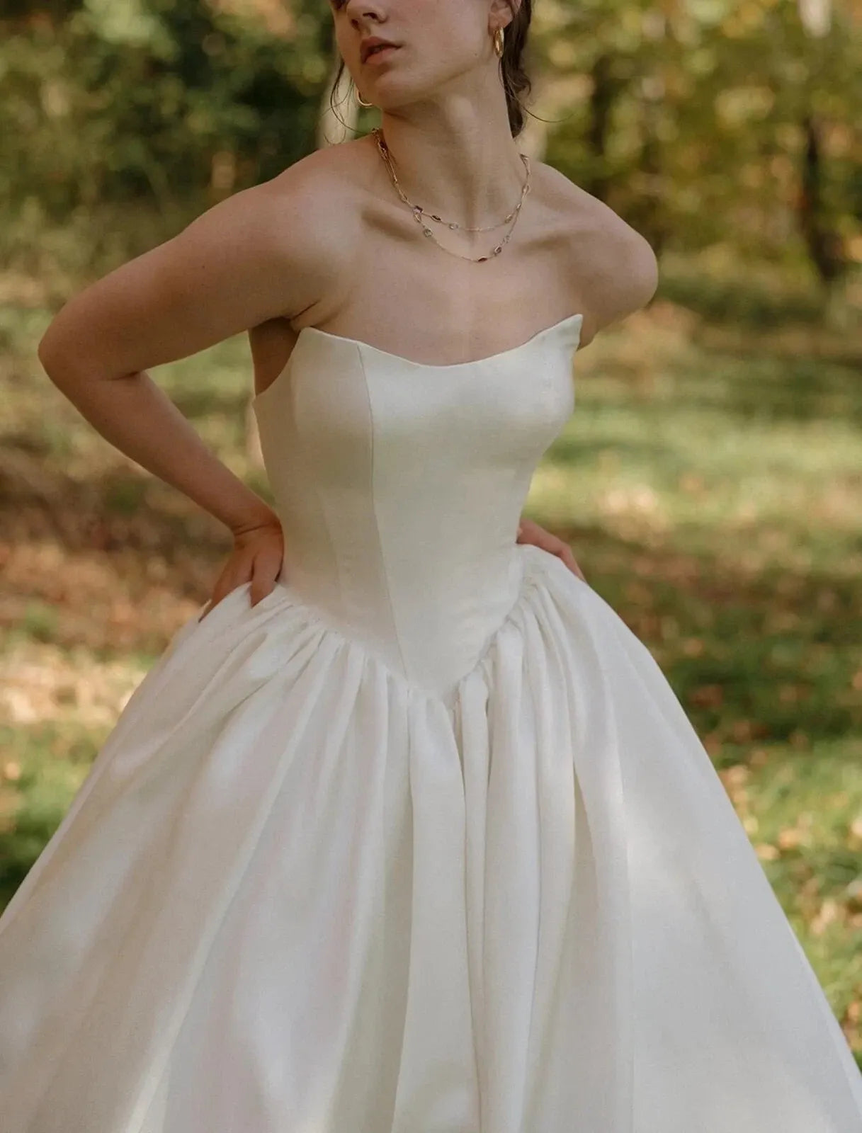 Strapless Basque Waist Wedding Dresses Ball Gown Satin Mychicdress