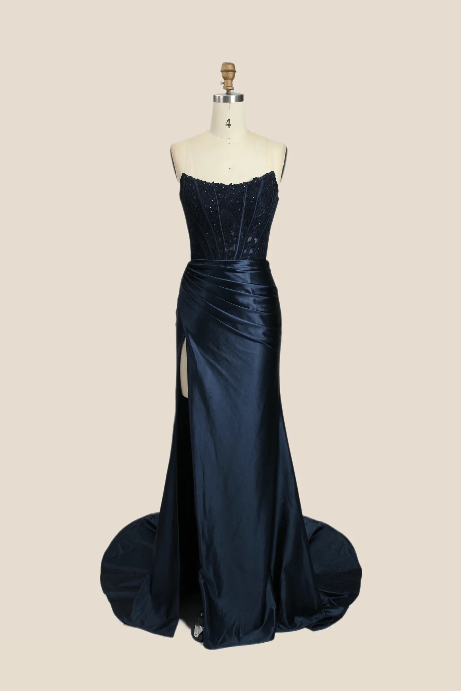 Vestido formal largo de sirena sin tirantes 2025 con encaje satinado fruncido y abertura