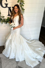 Vintage Satin Wedding Dresses Mermaid V Neck Bridal Gown