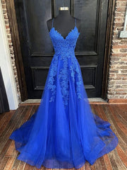 Una línea de vestidos de fiesta de encaje azul 2024 Vestidos formales baratos con cuello en V