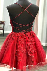 Una línea de vestidos de fiesta de encaje rojo Vestido corto de damas con cuentas y cuello en V