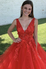 Una línea 2024 vestidos de fiesta rojos de encaje con cuello en V vestidos largos de graduación 16