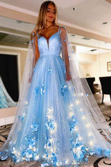 2024 Vestido de fiesta de princesa lavanda Vestido formal de tul con flores en 3D y capa