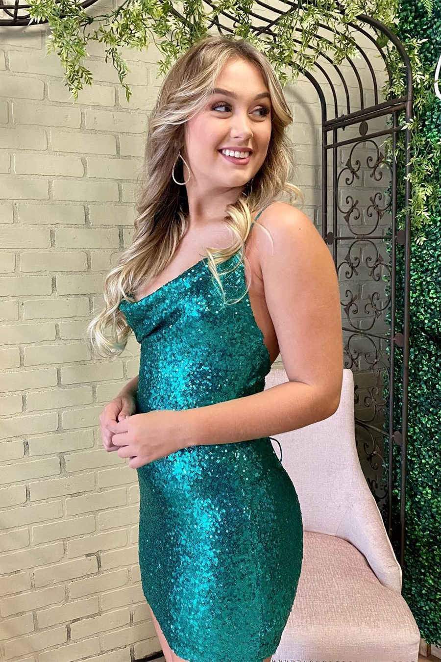 Tight Sequins Short Green Homecoming Dress Crew Neck Hoco Dress MyChicDress