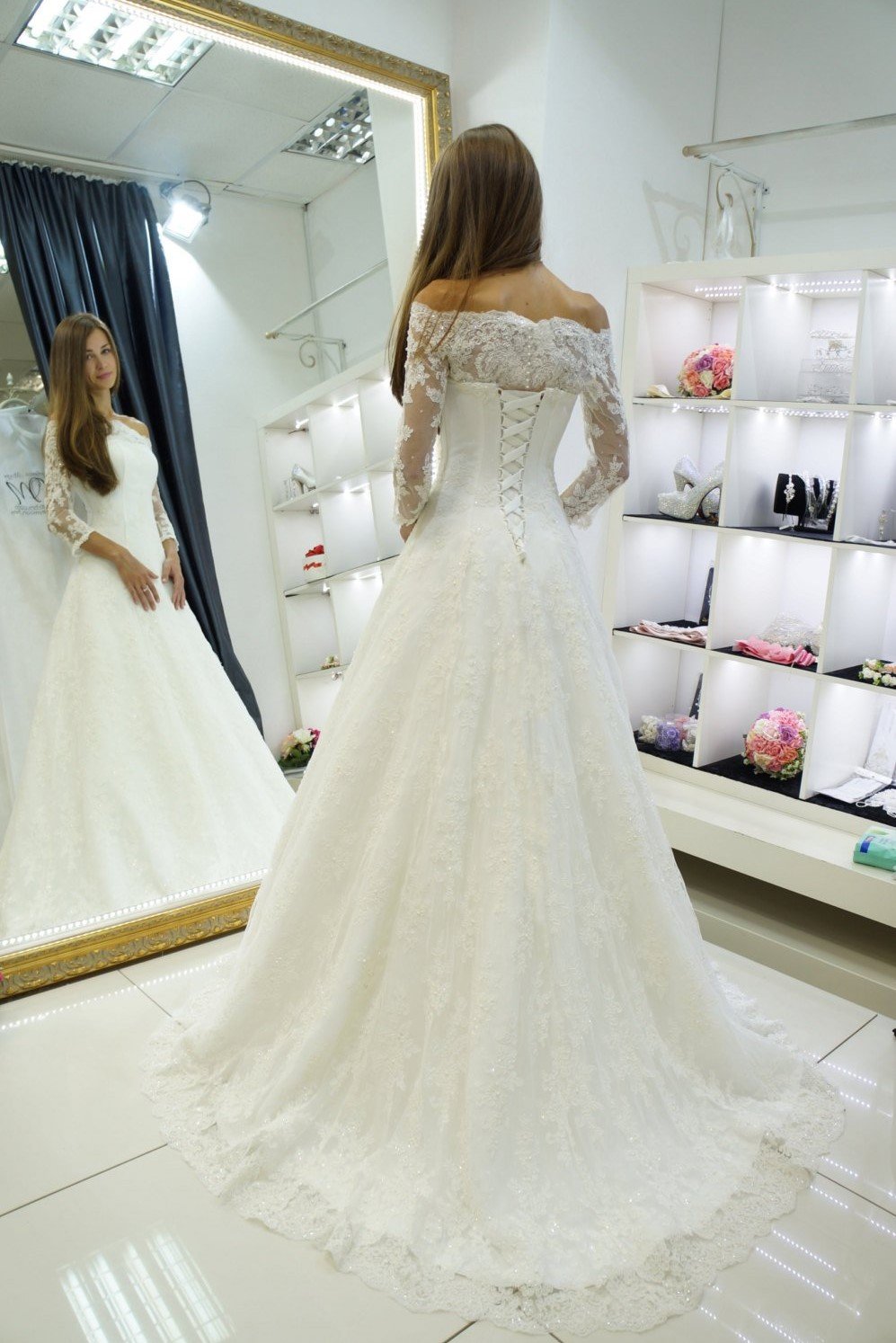 A-line Lace Wedding Dresses Off the Shoulder Bridal Gown