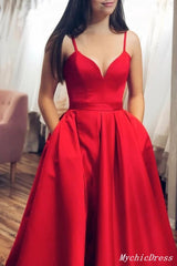 Una línea de vestidos de fiesta de satén rojo 2024 vestido de noche largo con tirantes finos y cuello en V