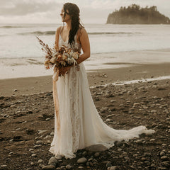 Vestidos de novia bohemios simples Vestidos largos de playa con cuello en V de encaje